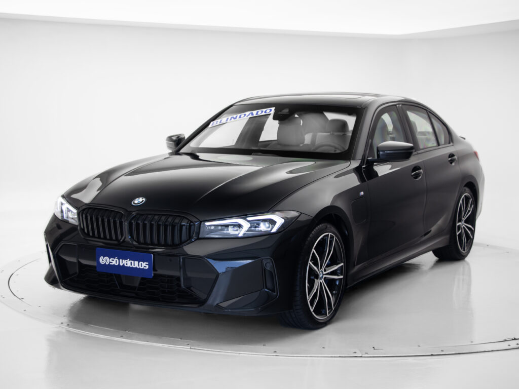 BMW 330E M SPORT