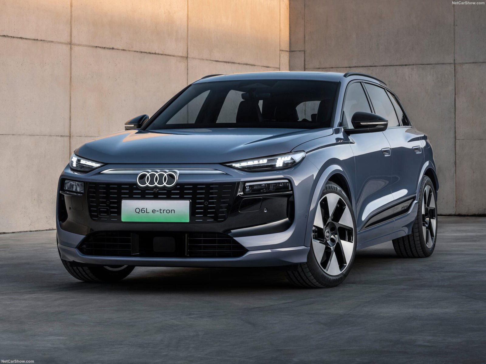 Audi Q6L e-tron