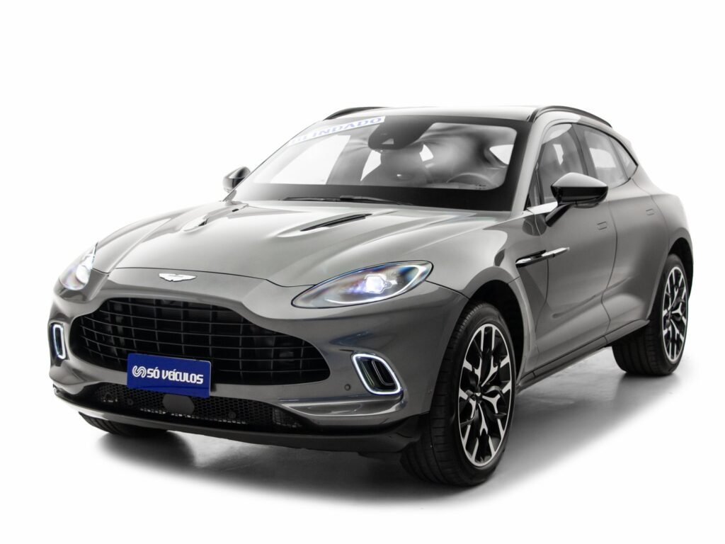 ASTON MARTIN DBX
