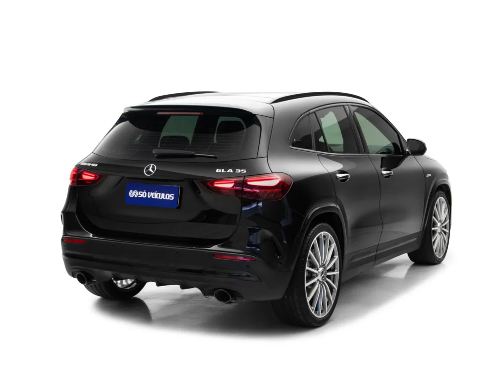 MERCEDES-BENZ GLA 35 AMG