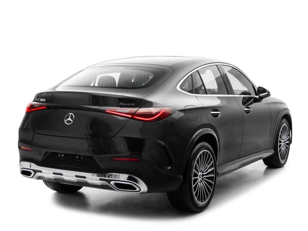 MERCEDES-BENZ GLC 300 COUPÉ AMG LINE