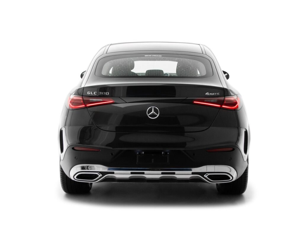 MERCEDES-BENZ GLC 300 COUPÉ AMG LINE