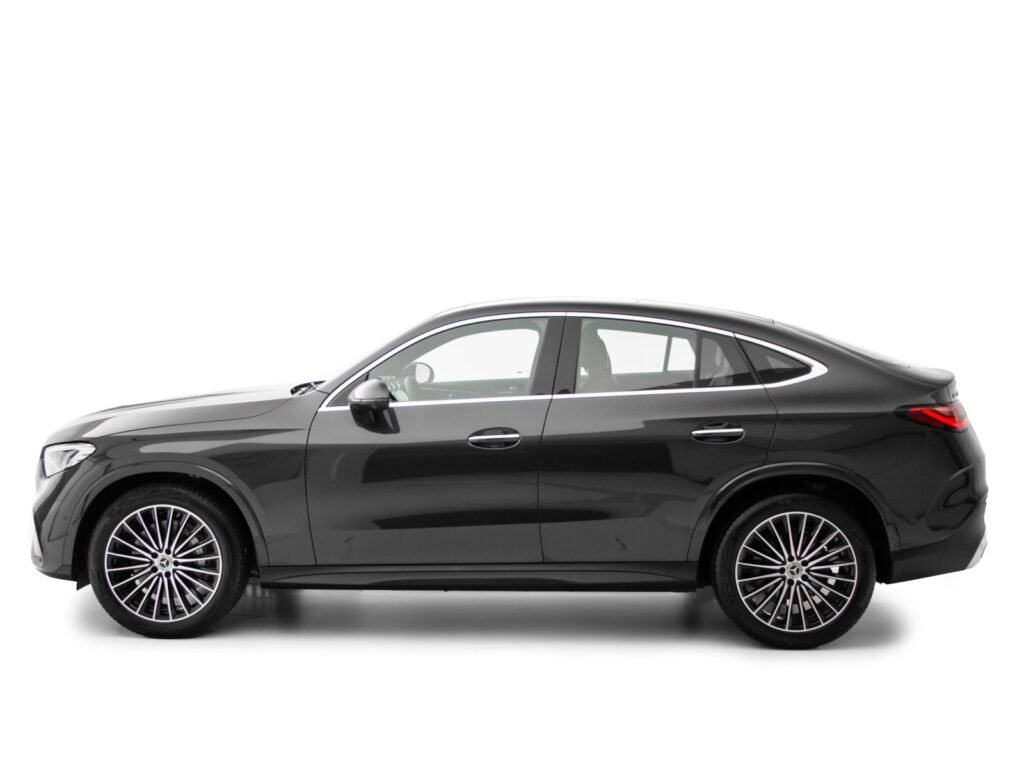 MERCEDES-BENZ GLC 300 COUPÉ AMG LINE