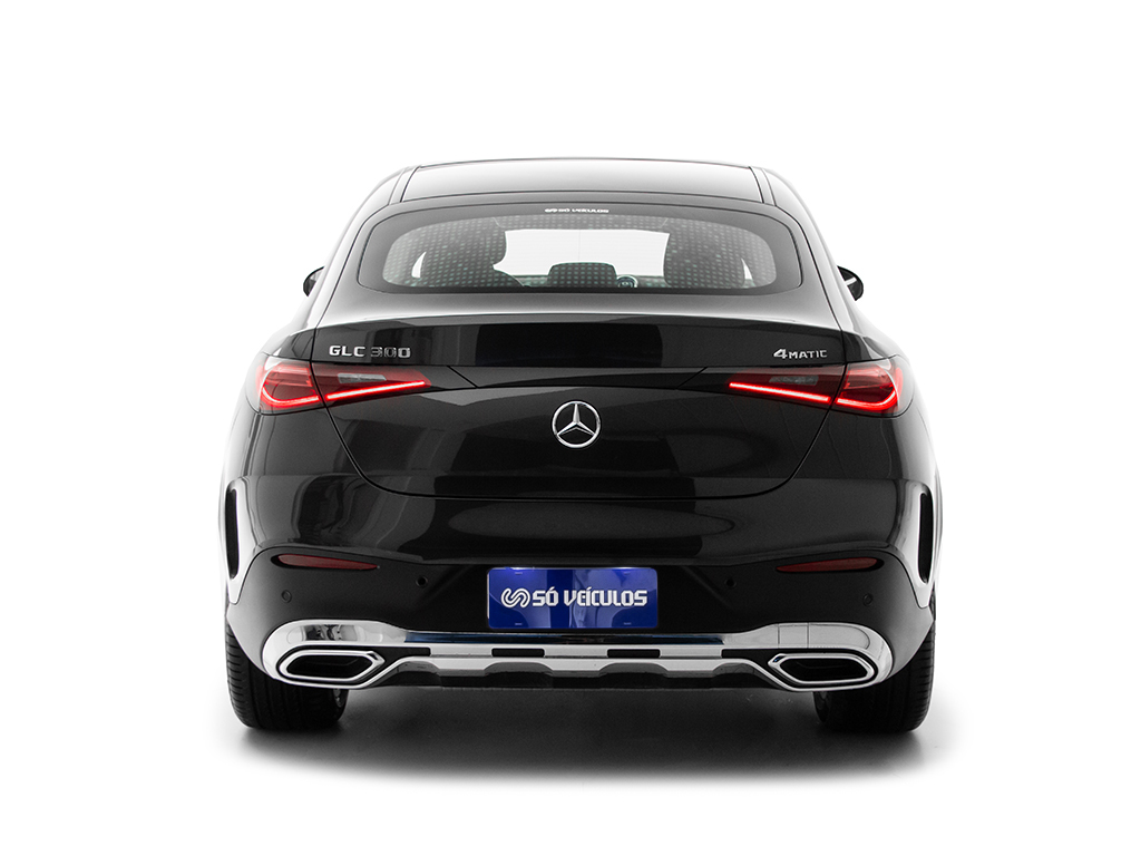 MERCEDES-BENZ GLC 300 COUPÉ AMG LINE