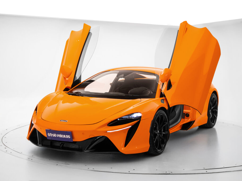 MCLAREN ARTURA