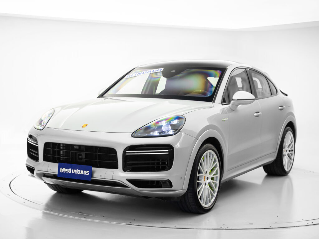 PORSCHE CAYENNE TURBO S COUPÉ E-HYBRID