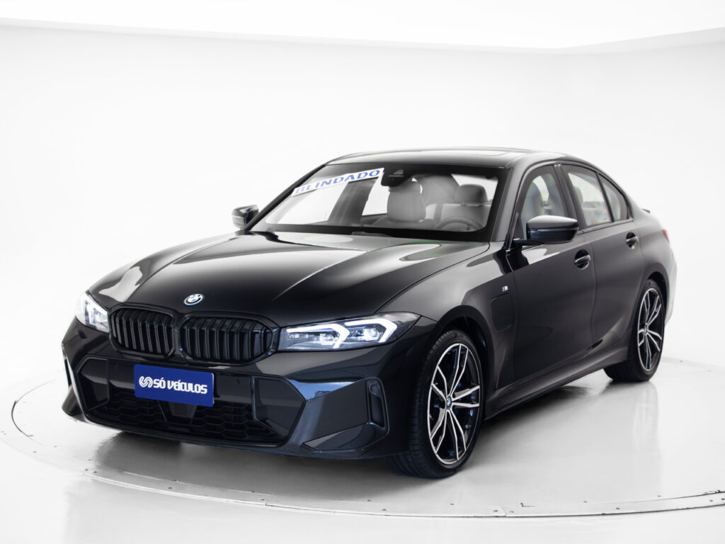 BMW 330E M SPORT