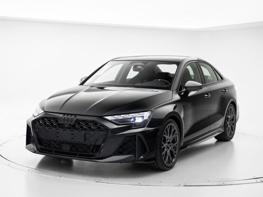 AUDI RS3 SEDAN TRACK